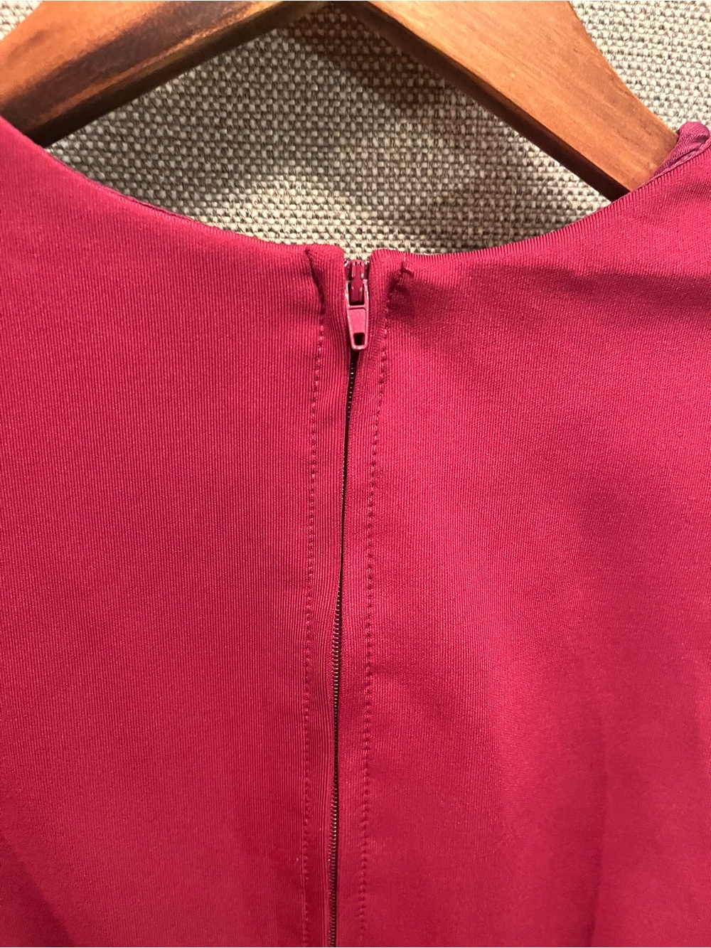 Sleeveless Raspberry A-Line Mini Dress - Picture 4 of 8